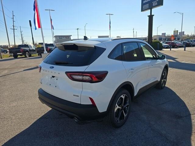 new 2025 Ford Escape car, priced at $32,019