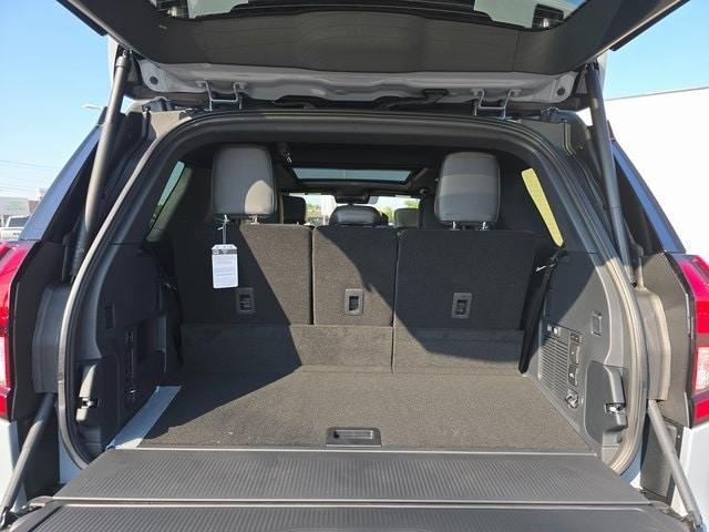 new 2025 Ford Expedition car, priced at $84,210