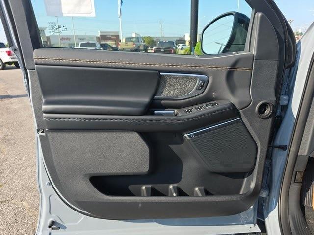 new 2025 Ford Expedition car, priced at $84,210