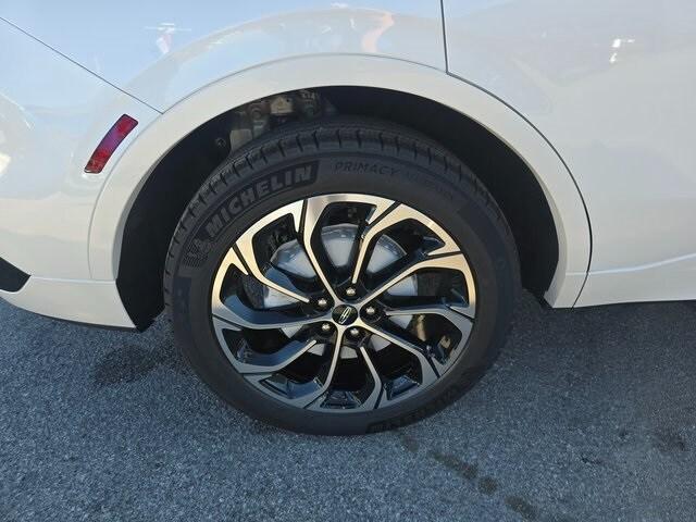 new 2025 Lincoln Nautilus car, priced at $61,825