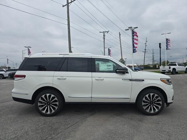 new 2024 Lincoln Navigator car, priced at $102,105