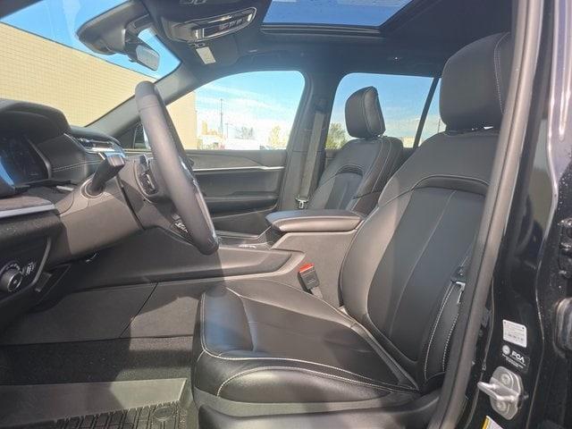 used 2025 Jeep Grand Cherokee car, priced at $43,150