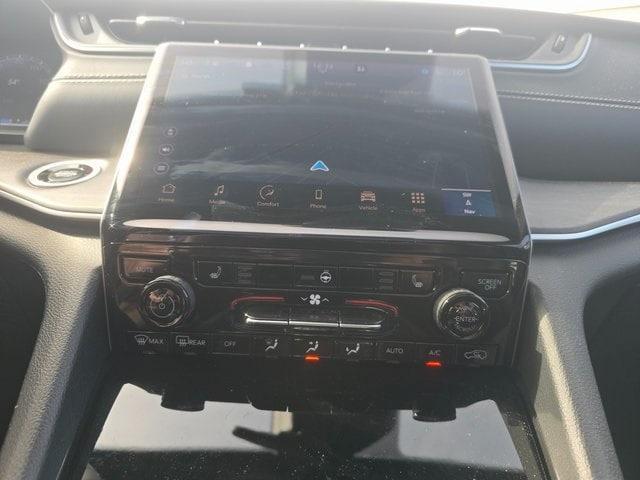 used 2025 Jeep Grand Cherokee car, priced at $43,150