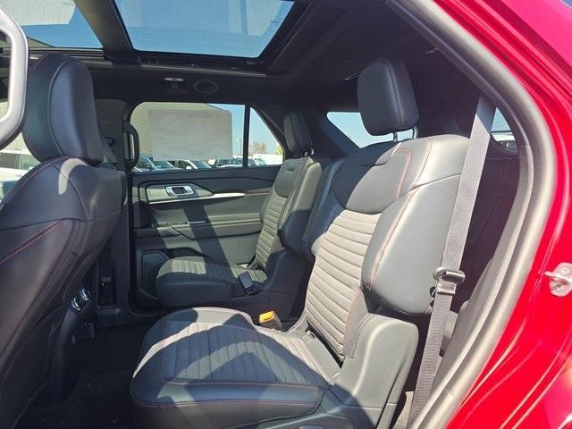 new 2025 Ford Explorer car, priced at $48,781