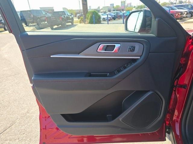 new 2025 Ford Explorer car, priced at $48,781