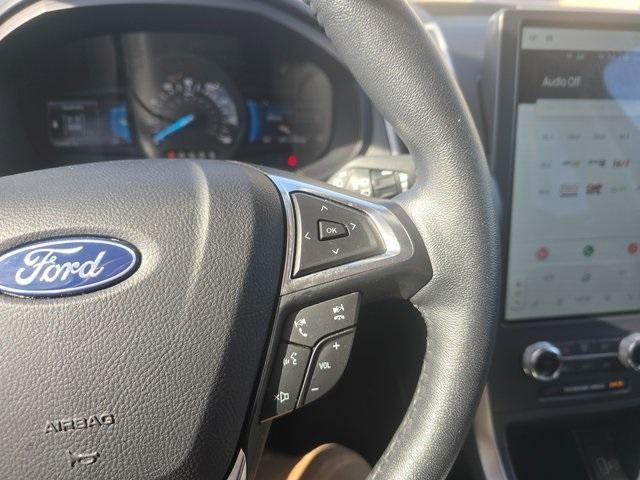used 2024 Ford Edge car, priced at $25,999