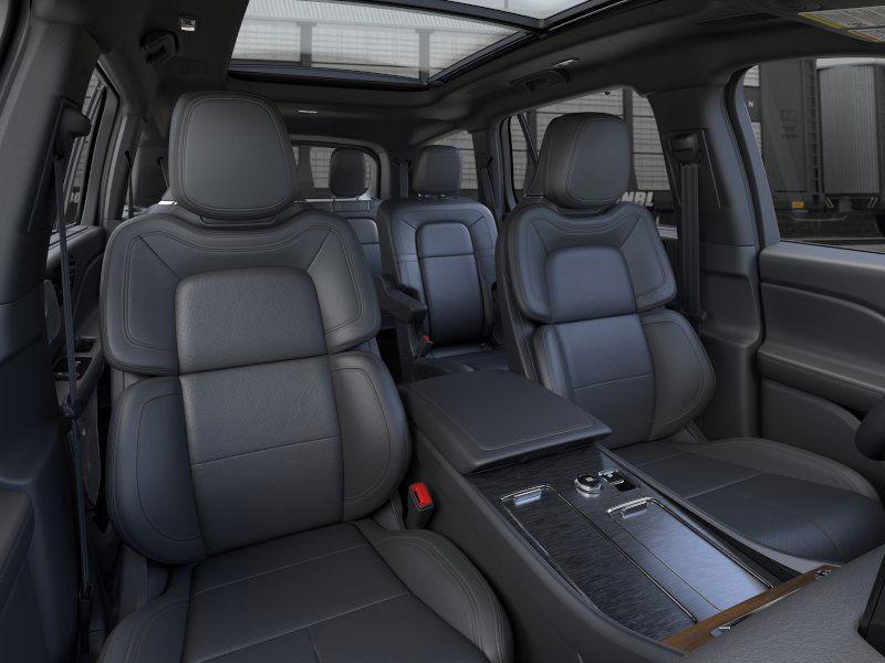 new 2025 Lincoln Aviator car, priced at $73,922