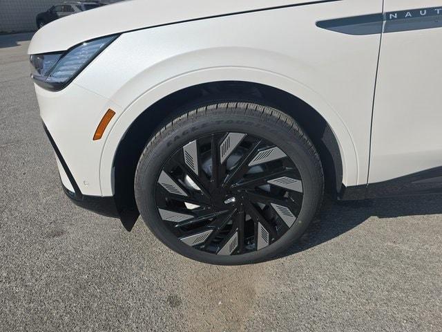 new 2024 Lincoln Nautilus car, priced at $63,600