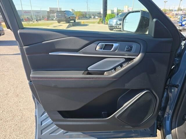 new 2025 Ford Explorer car, priced at $58,161