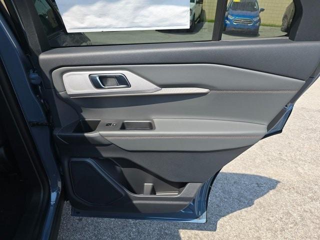new 2025 Ford Explorer car, priced at $41,884