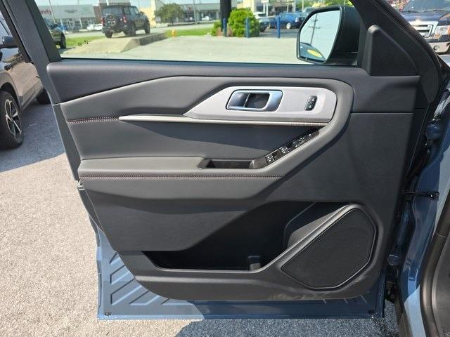 new 2025 Ford Explorer car, priced at $41,884