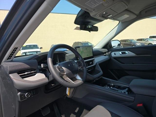 new 2025 Ford Explorer car, priced at $41,884