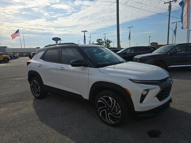 used 2024 Chevrolet TrailBlazer car, priced at $27,300