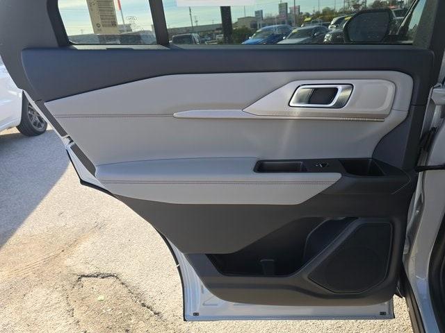 new 2026 Ford Explorer car