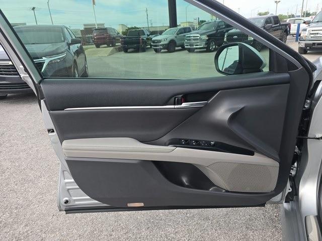 used 2020 Toyota Camry Hybrid car, priced at $22,300