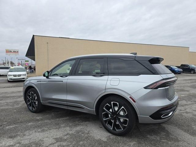 new 2025 Lincoln Nautilus car, priced at $66,205