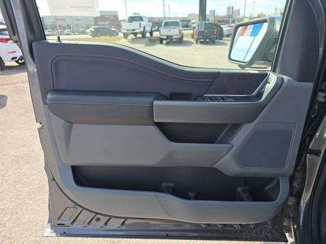 new 2025 Ford F-150 car, priced at $55,359