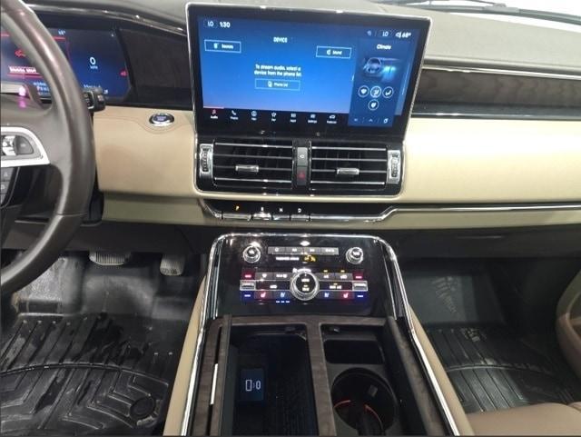 used 2022 Lincoln Navigator car, priced at $59,999