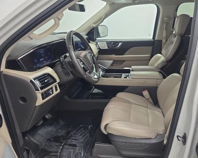 used 2022 Lincoln Navigator car, priced at $59,999