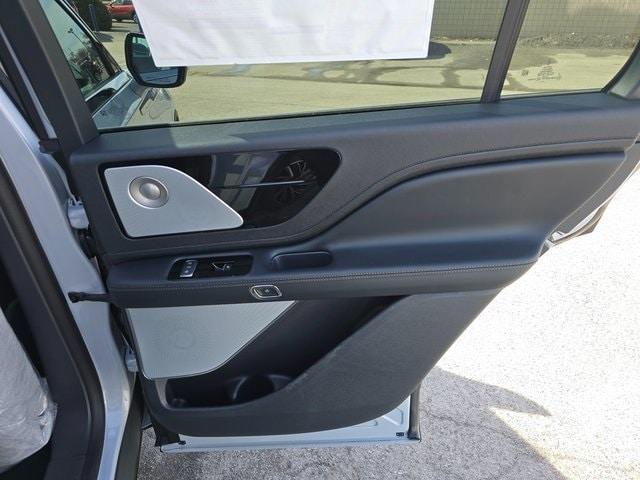 new 2025 Lincoln Aviator car, priced at $74,702