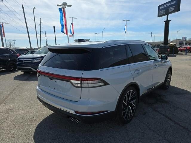 new 2025 Lincoln Aviator car, priced at $74,702