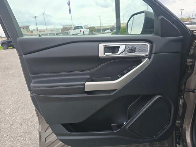 used 2021 Ford Explorer car, priced at $30,999