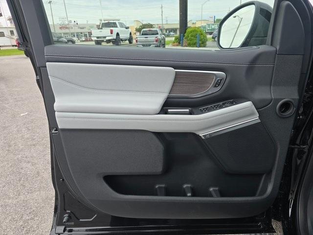 new 2025 Ford Expedition Max car, priced at $90,995