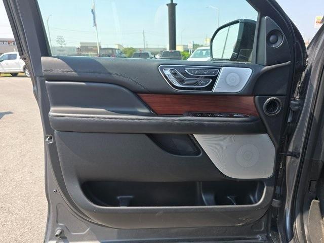 used 2021 Lincoln Navigator car, priced at $47,600