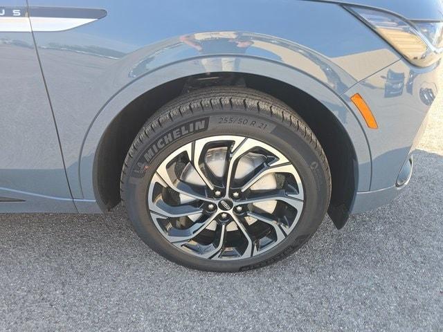 new 2025 Lincoln Nautilus car, priced at $65,420