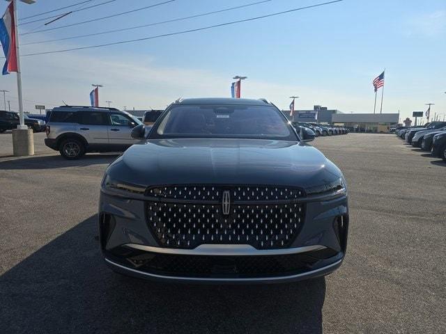 new 2025 Lincoln Nautilus car, priced at $65,420