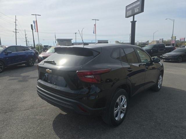used 2024 Chevrolet Trax car, priced at $19,999