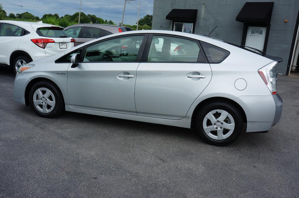 used 2010 Toyota Prius car, priced at $9,995