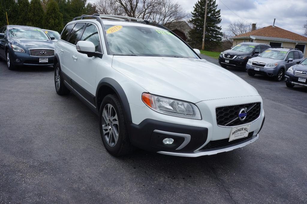 used 2015 Volvo XC70 car, priced at $12,995