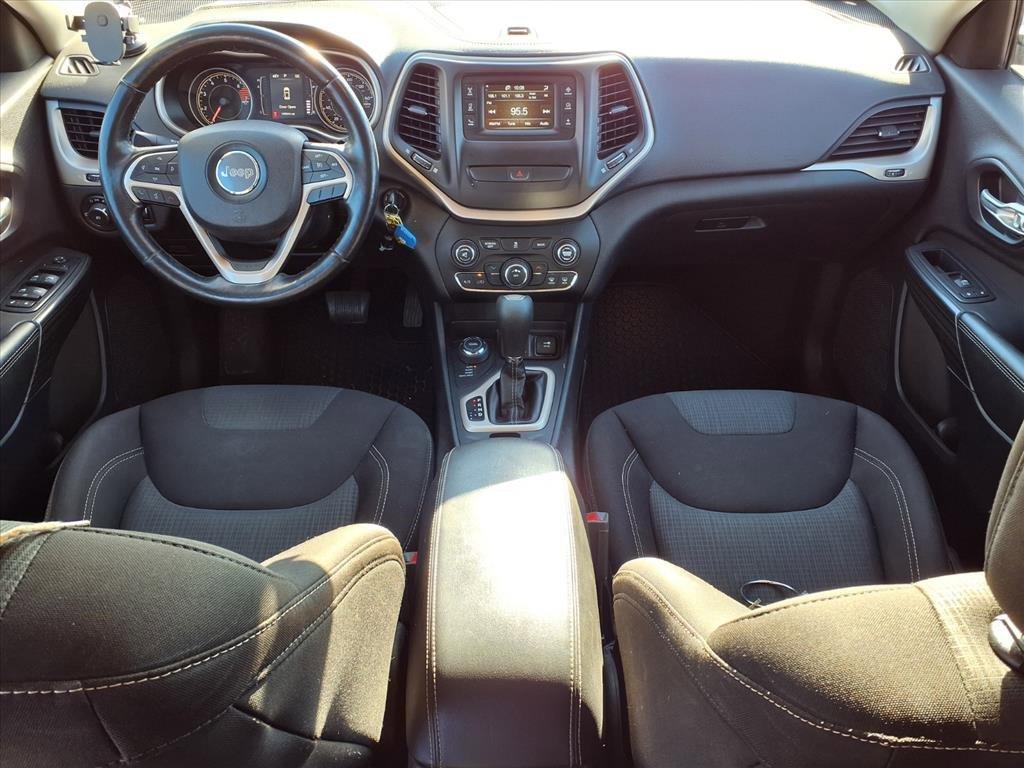 used 2016 Jeep Cherokee car, priced at $9,550