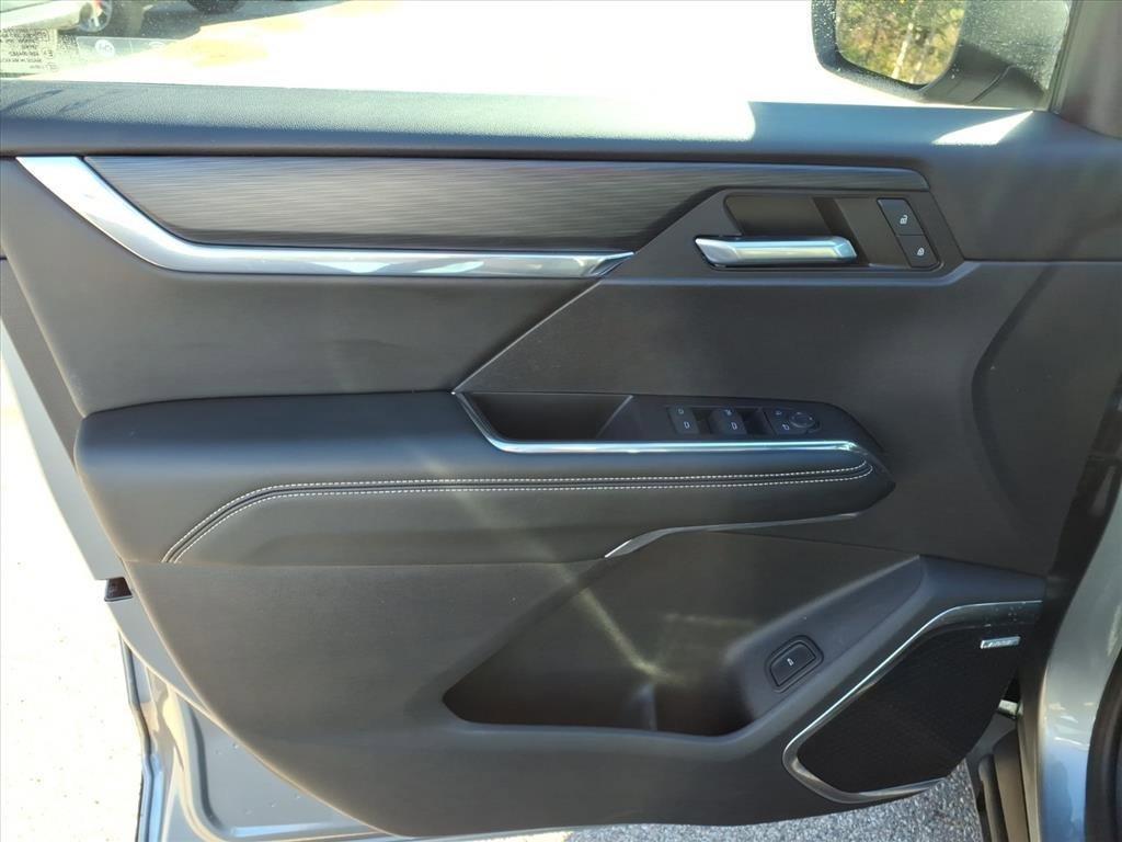 used 2024 GMC Acadia car, priced at $36,450