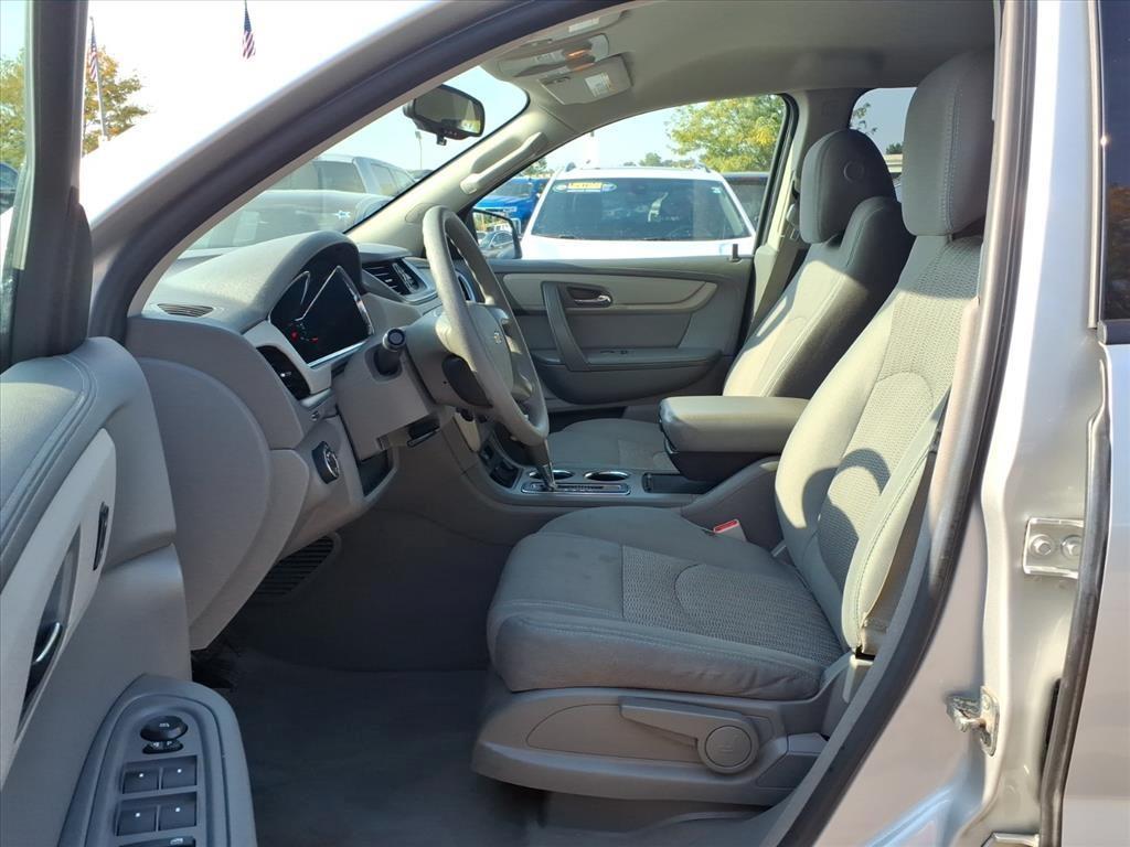 used 2017 Chevrolet Traverse car, priced at $10,950
