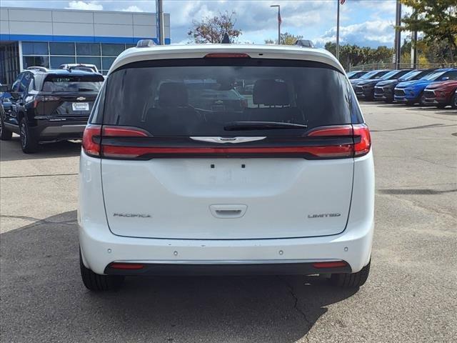 used 2023 Chrysler Pacifica car, priced at $32,750