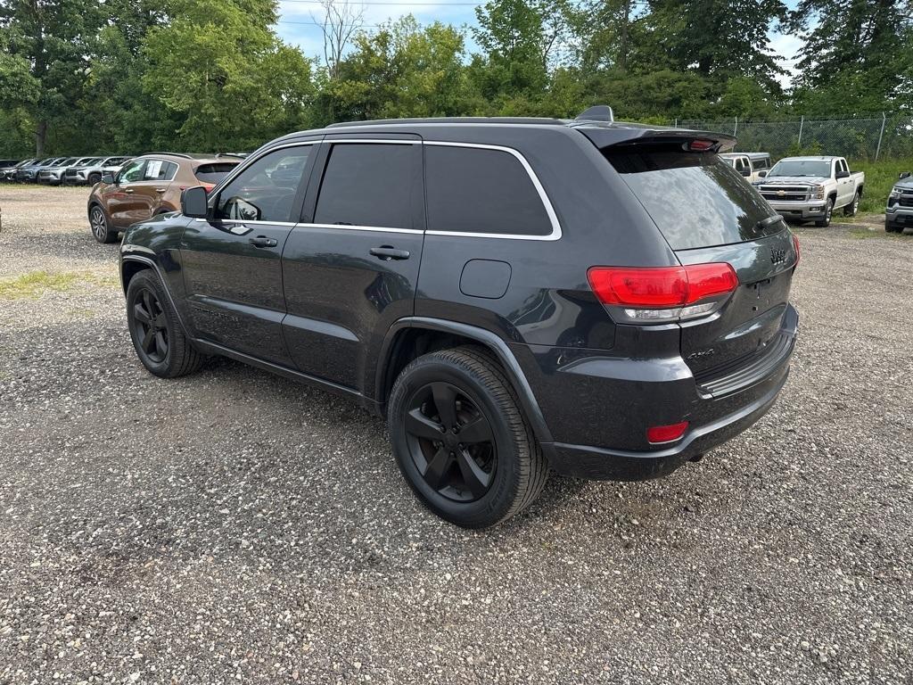 used 2015 Jeep Grand Cherokee car, priced at $14,050