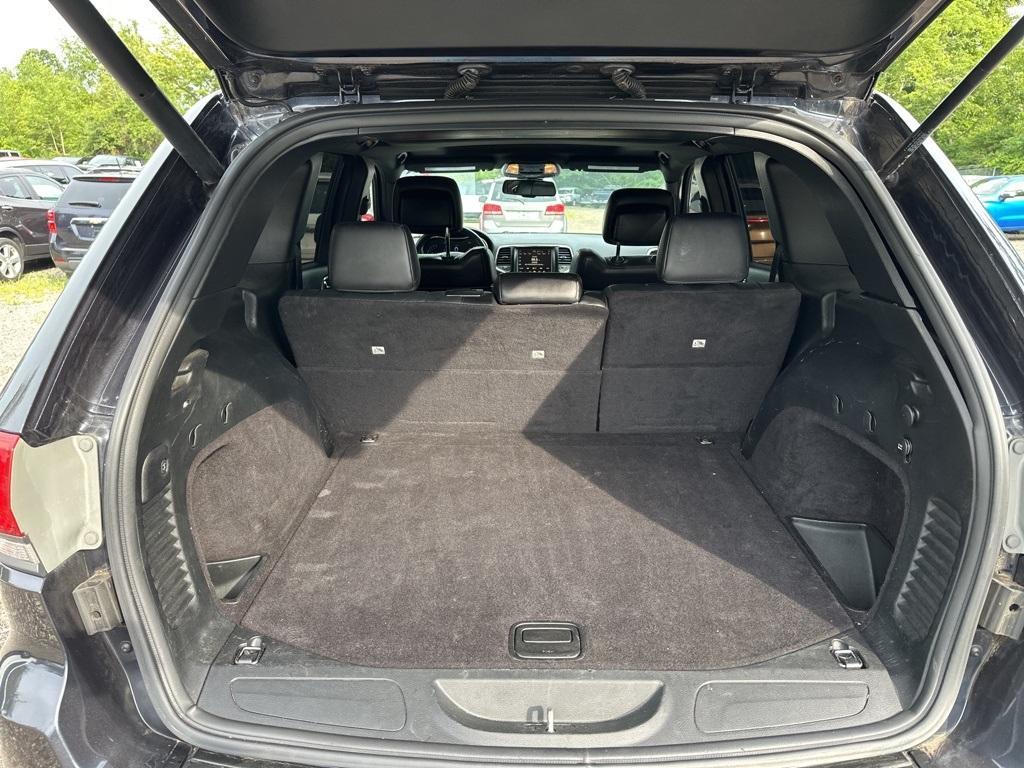 used 2015 Jeep Grand Cherokee car, priced at $14,050