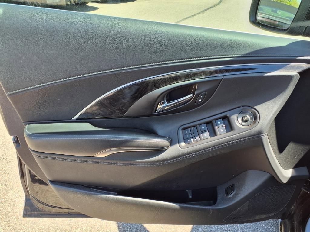 used 2015 Buick LaCrosse car, priced at $7,450
