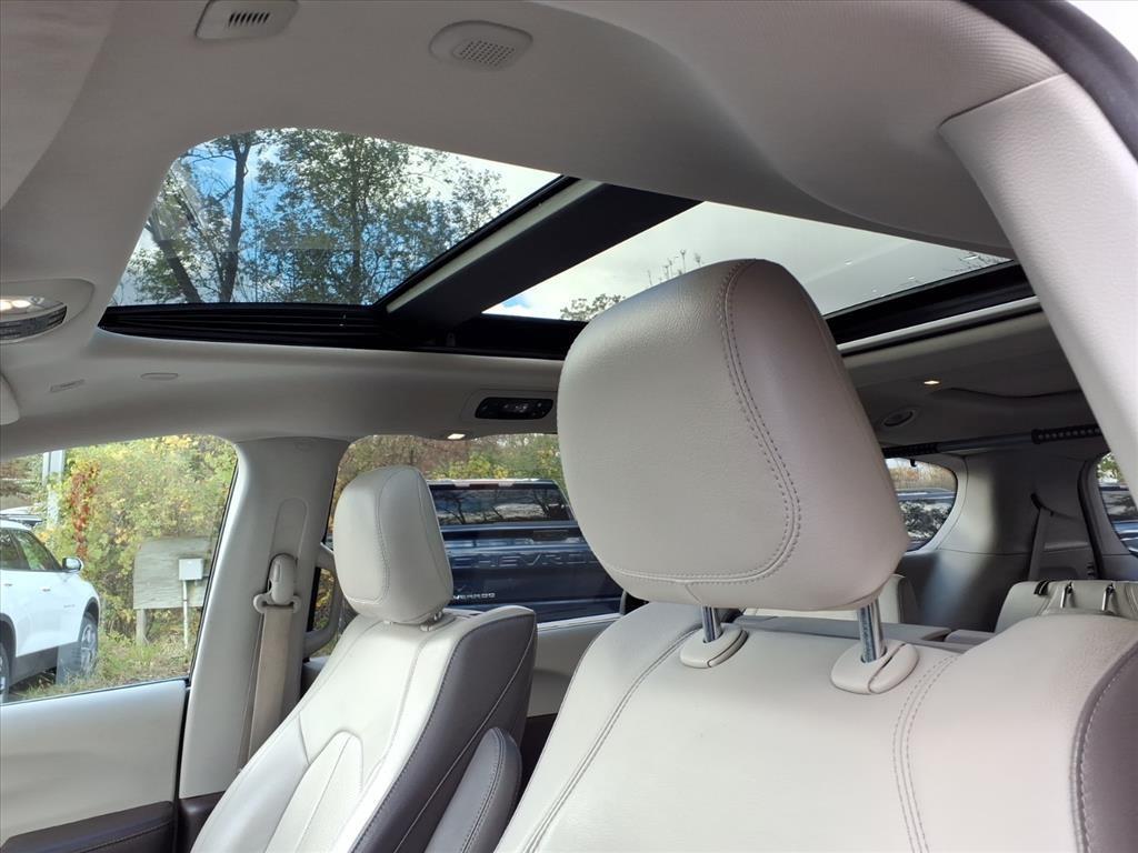 used 2019 Chrysler Pacifica car, priced at $17,350