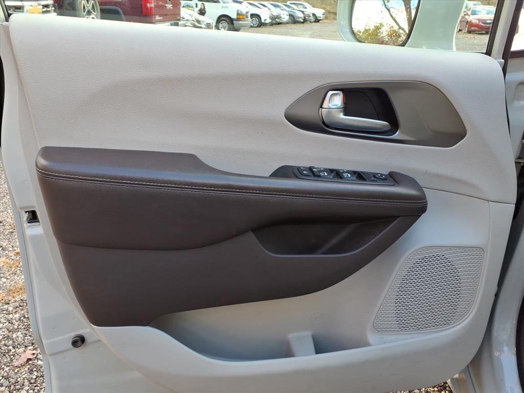 used 2019 Chrysler Pacifica car, priced at $17,350