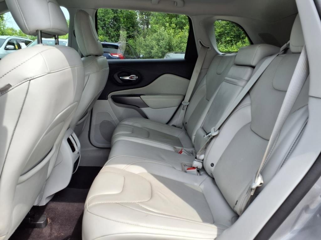 used 2019 Jeep Cherokee car, priced at $17,750