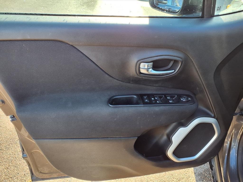 used 2021 Jeep Renegade car, priced at $14,450