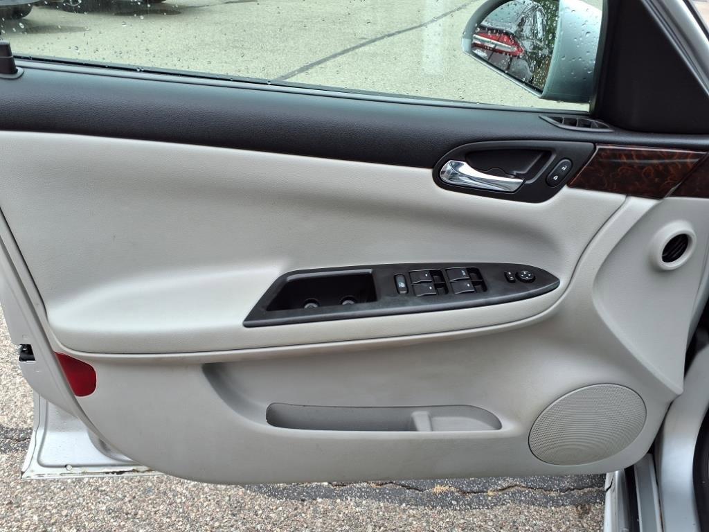 used 2015 Chevrolet Impala Limited car, priced at $5,550