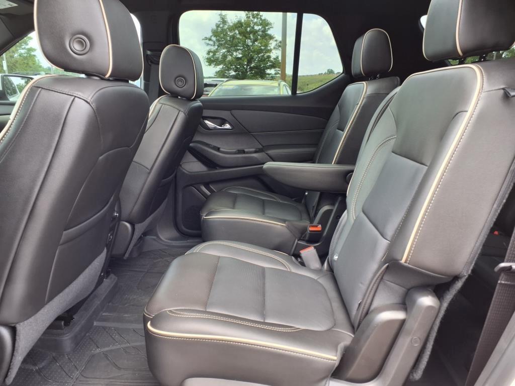 used 2023 Chevrolet Traverse car, priced at $36,950