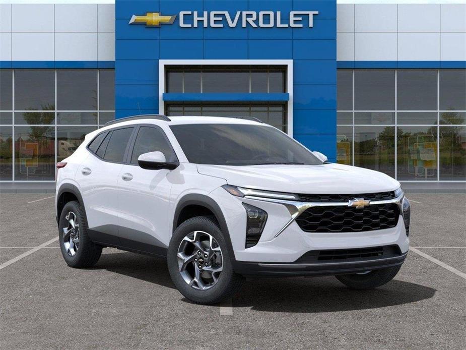 new 2025 Chevrolet Trax car, priced at $23,651