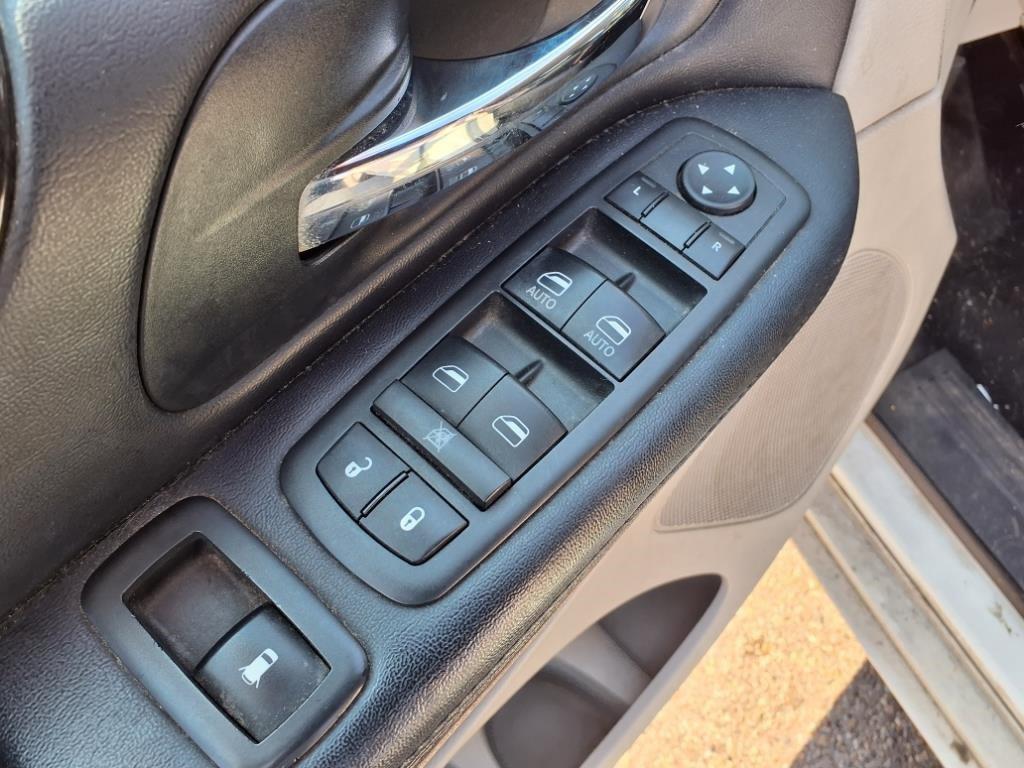 used 2013 Dodge Grand Caravan car, priced at $3,350