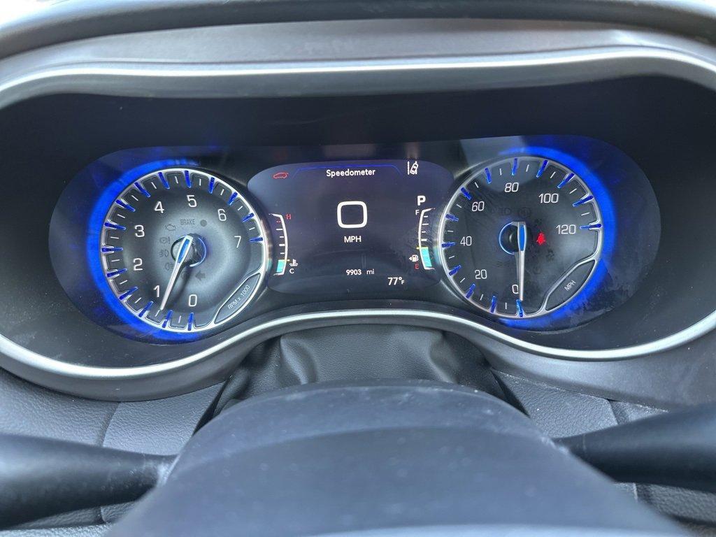 used 2025 Chrysler Pacifica car, priced at $33,950