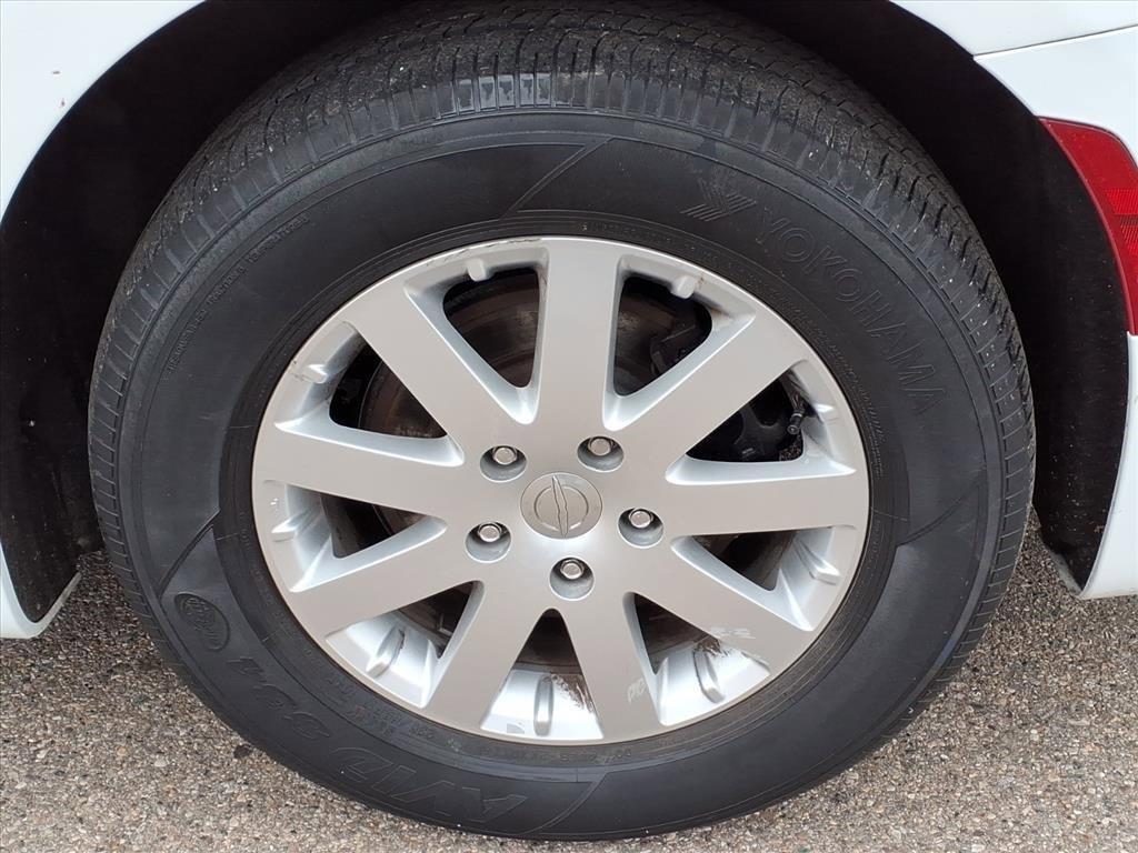 used 2018 Chrysler Pacifica car, priced at $15,985